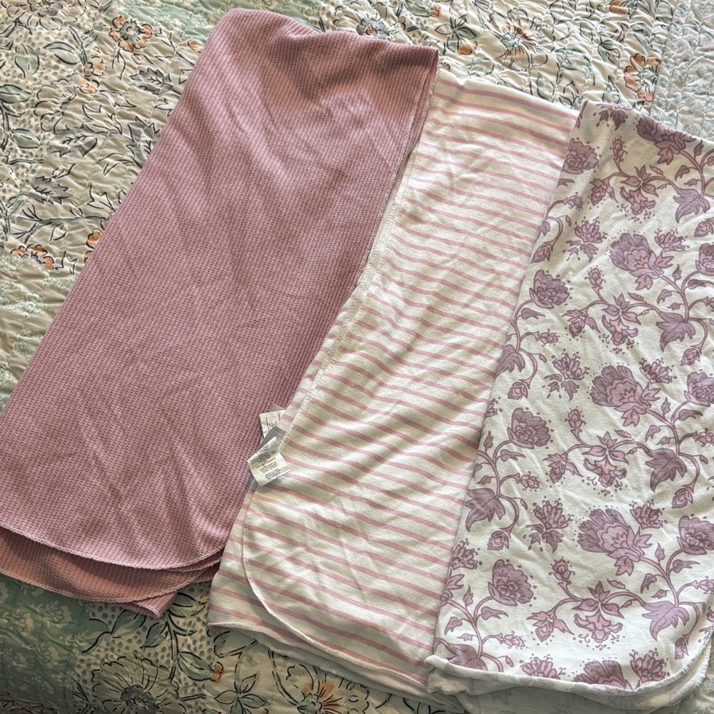 Three-Piece Pink Baby receiving Blanket Set